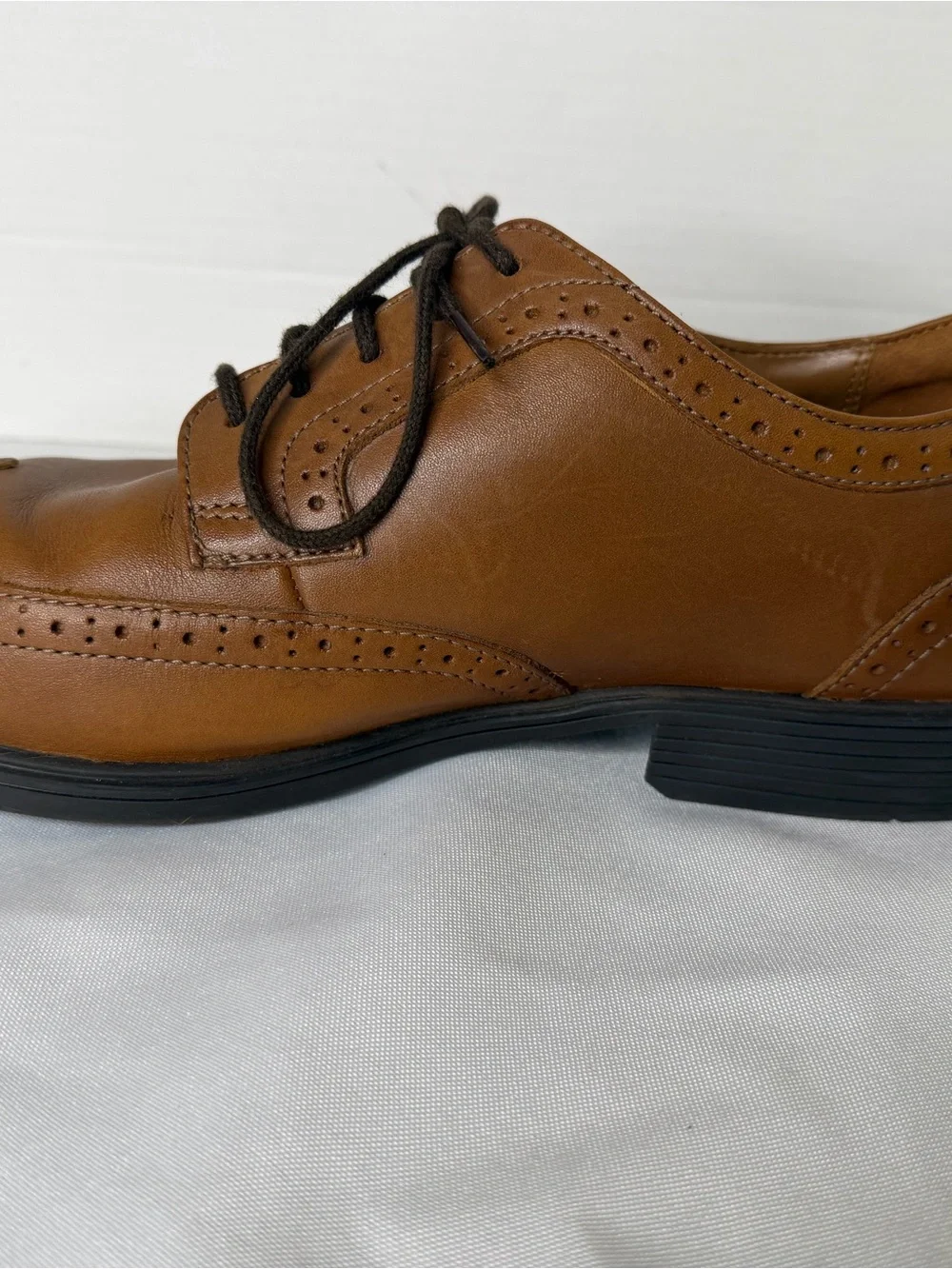 Clarks Men's Tan Leather Wingtip Oxfords Size 10.5